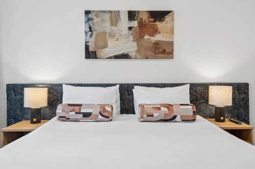 One Bedroom Apartment